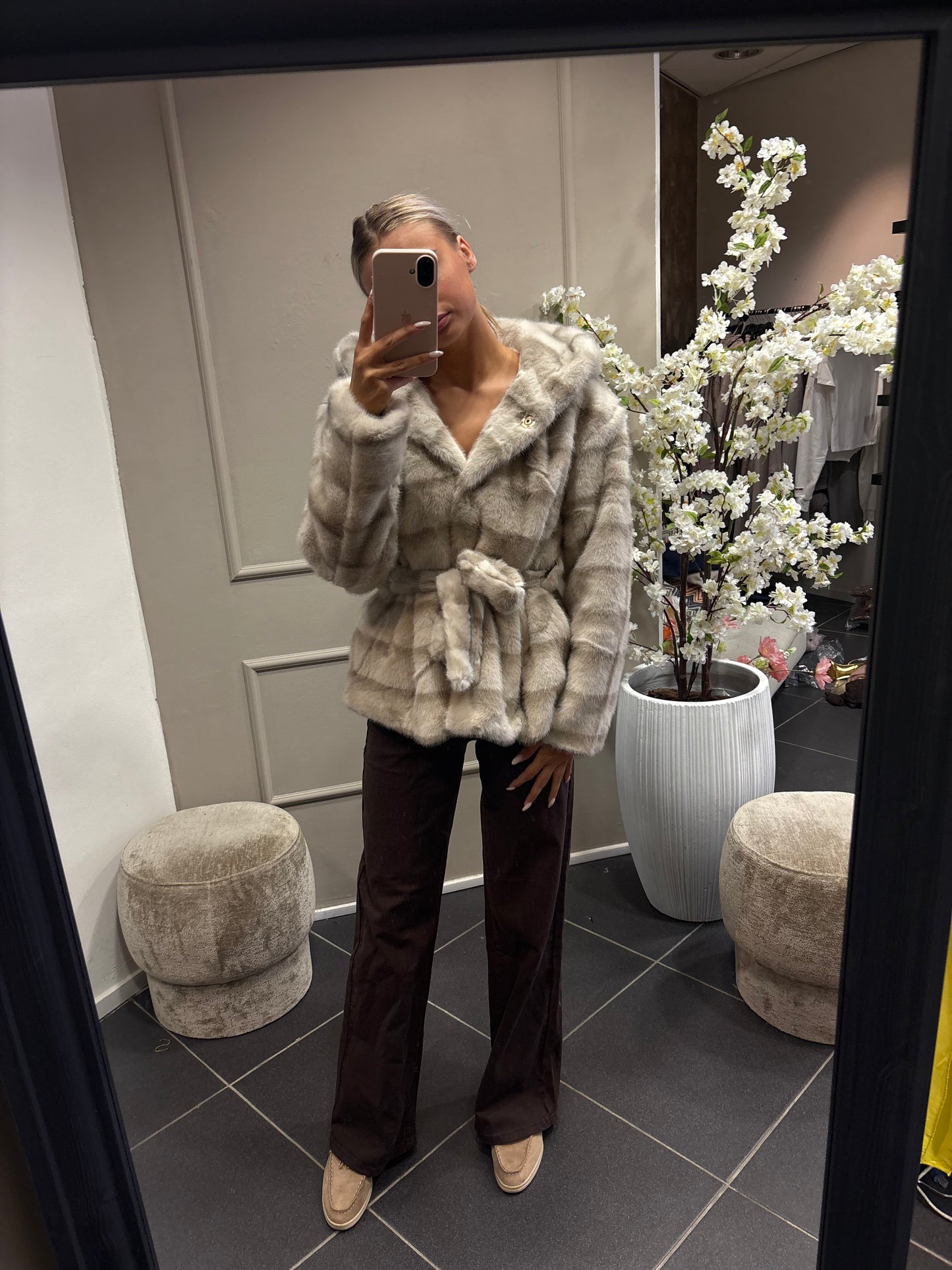 Stephanie jas - Beige