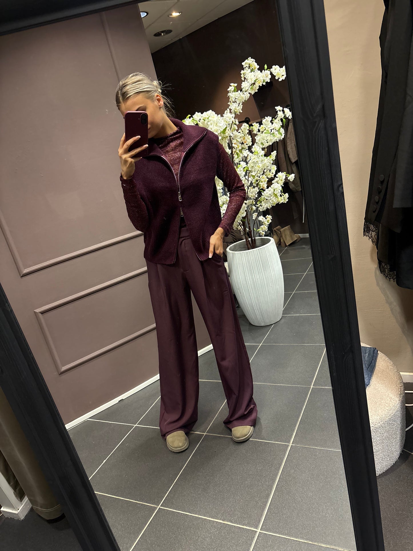 Bo Gillet - aubergine