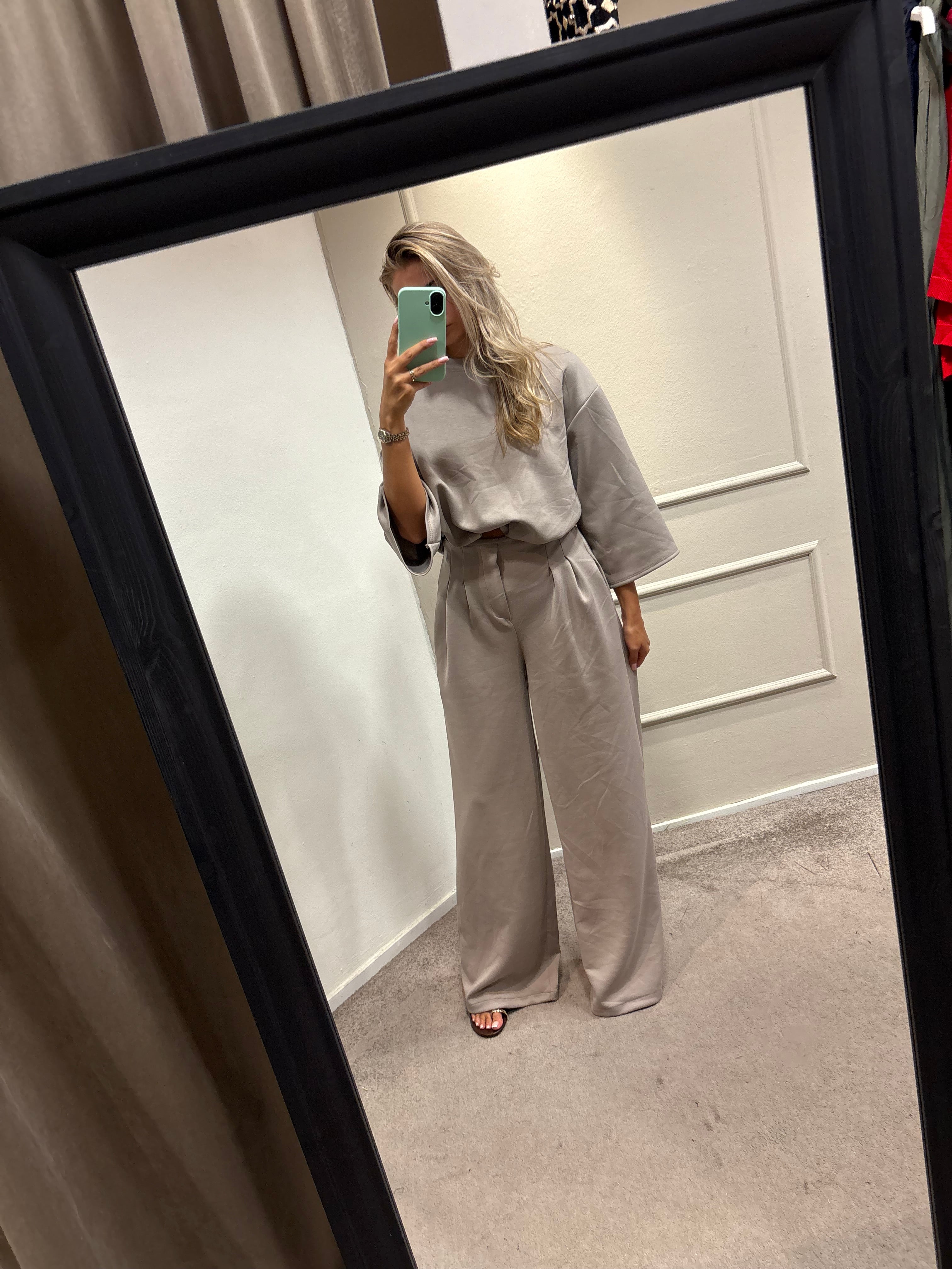 Novi set - Beige