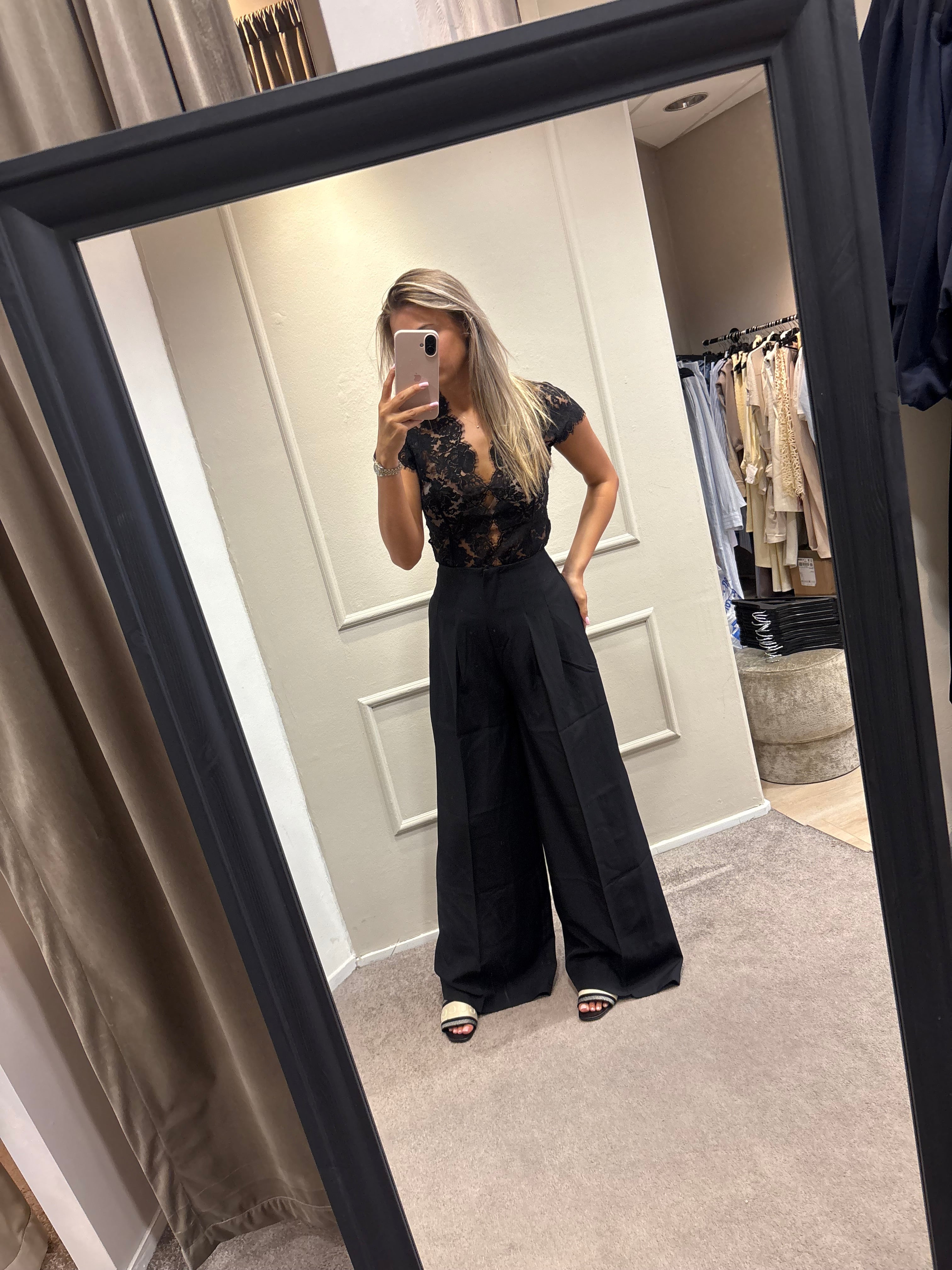 Lacy top - Zwart