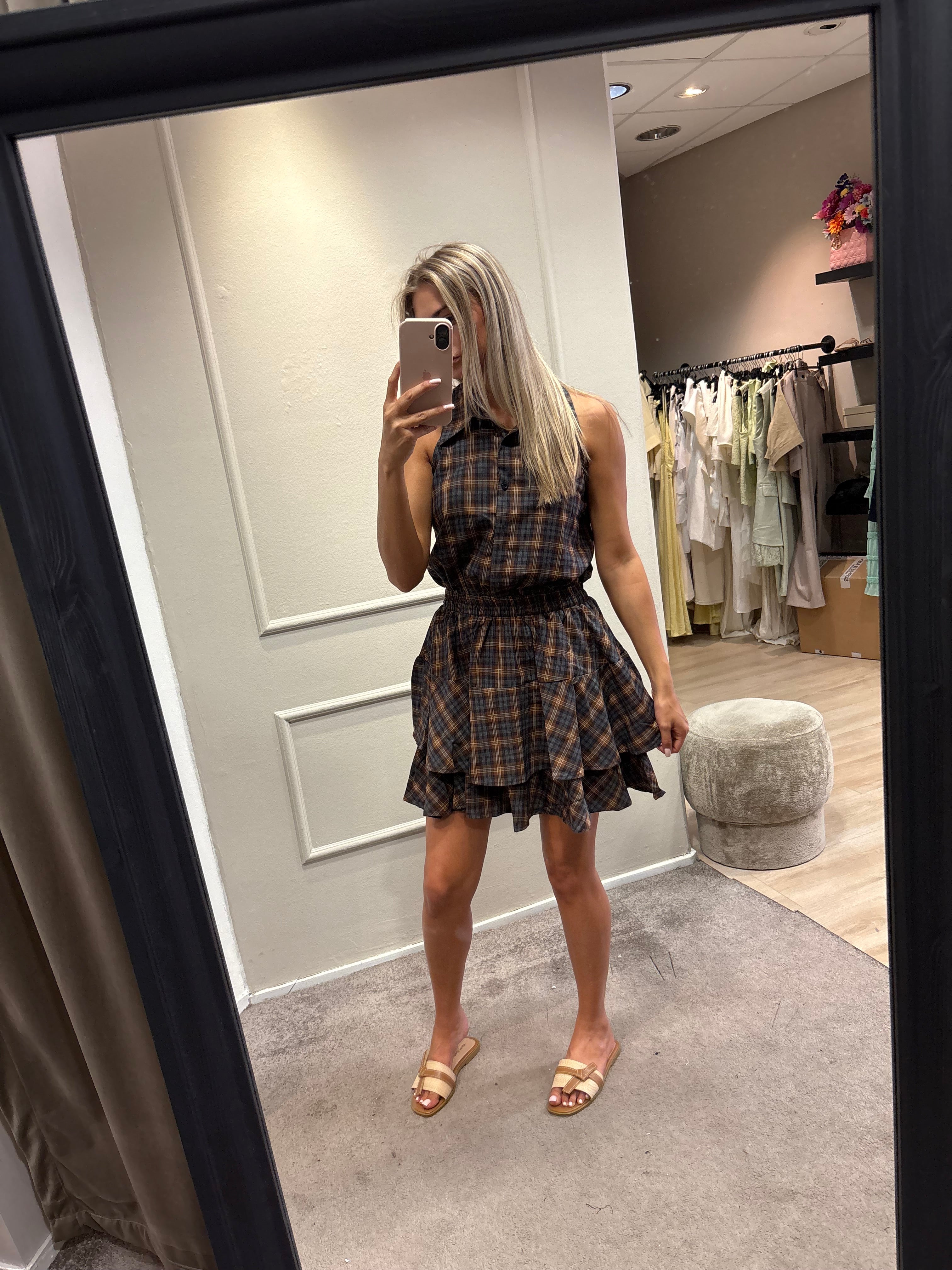 Falling dress
