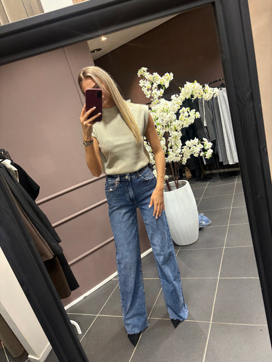 Best basic top - beige