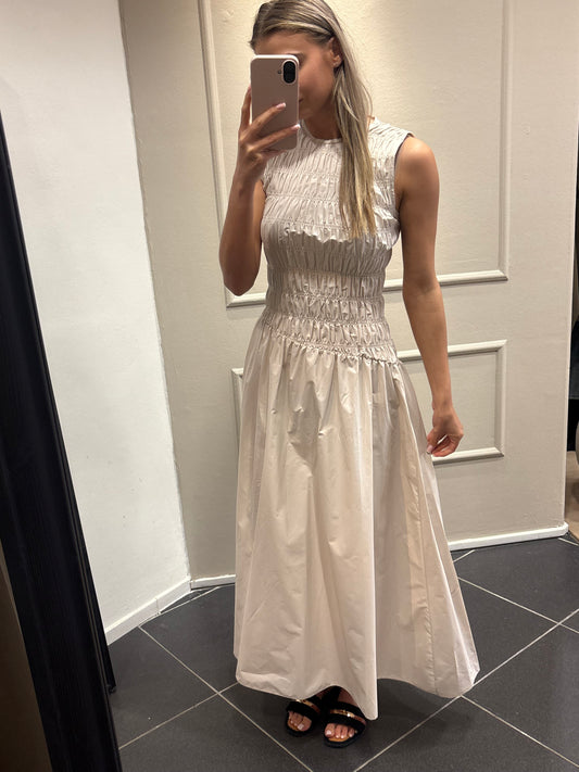 Meike dress beige