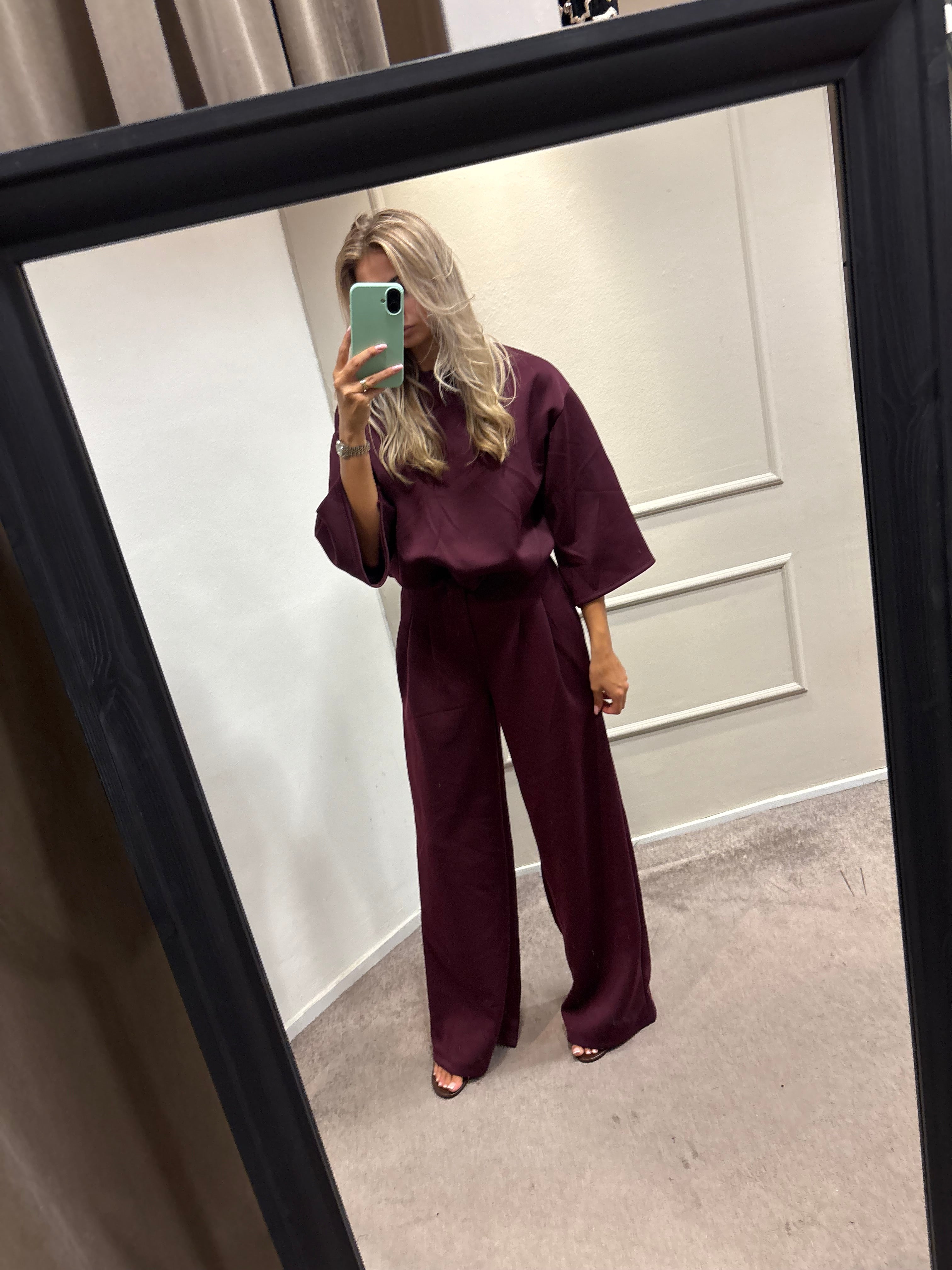 Novi set - Aubergine