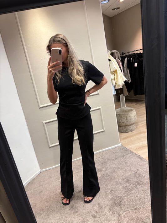 Julia set - zwart
