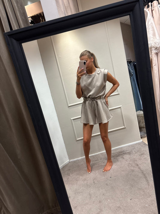 Nancy set