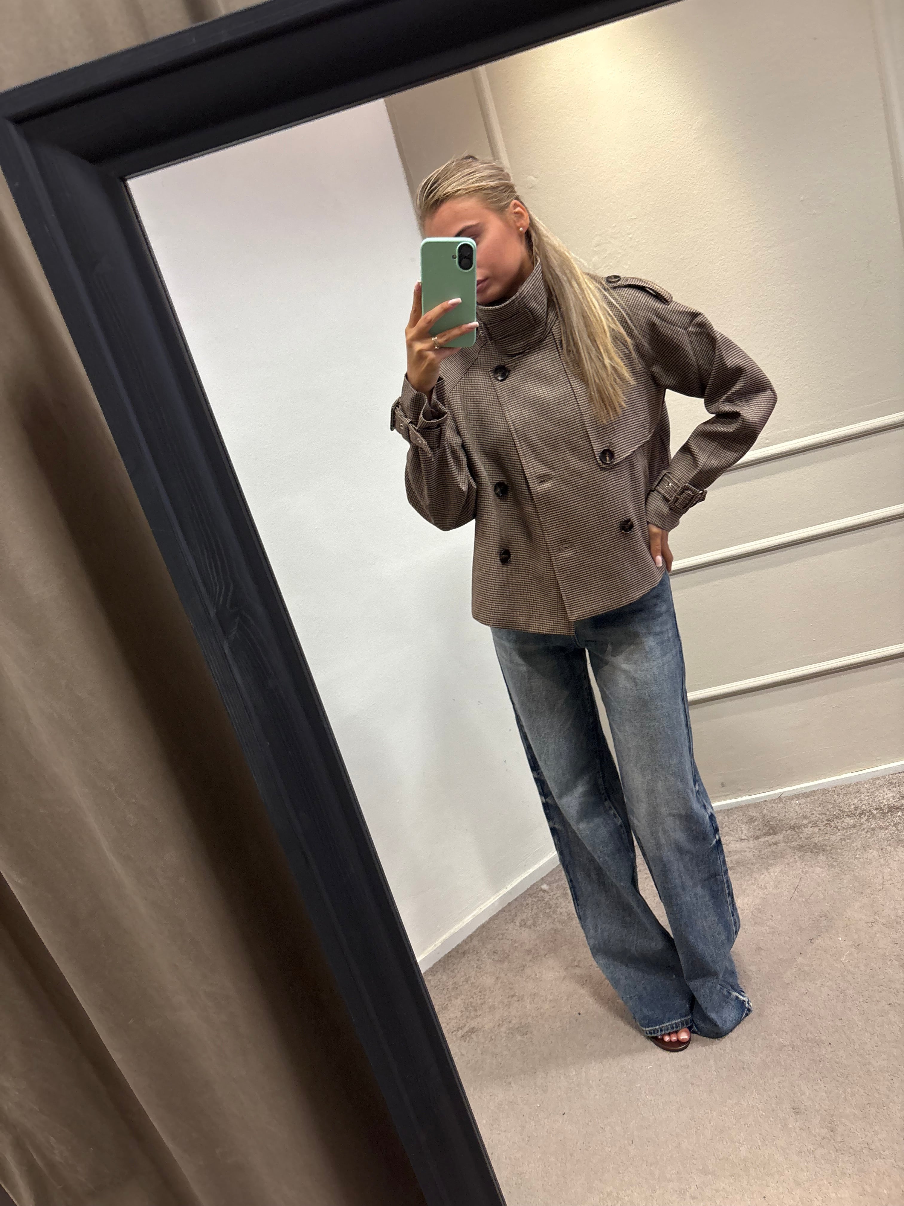 Isa jacket
