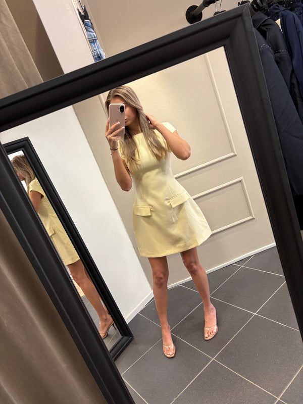 Cocktail dress yellow